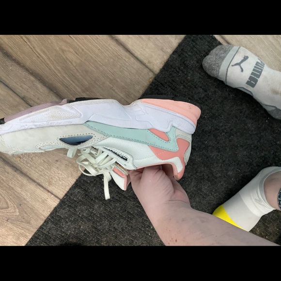 Adidas sneakers - Picture 2 of 4